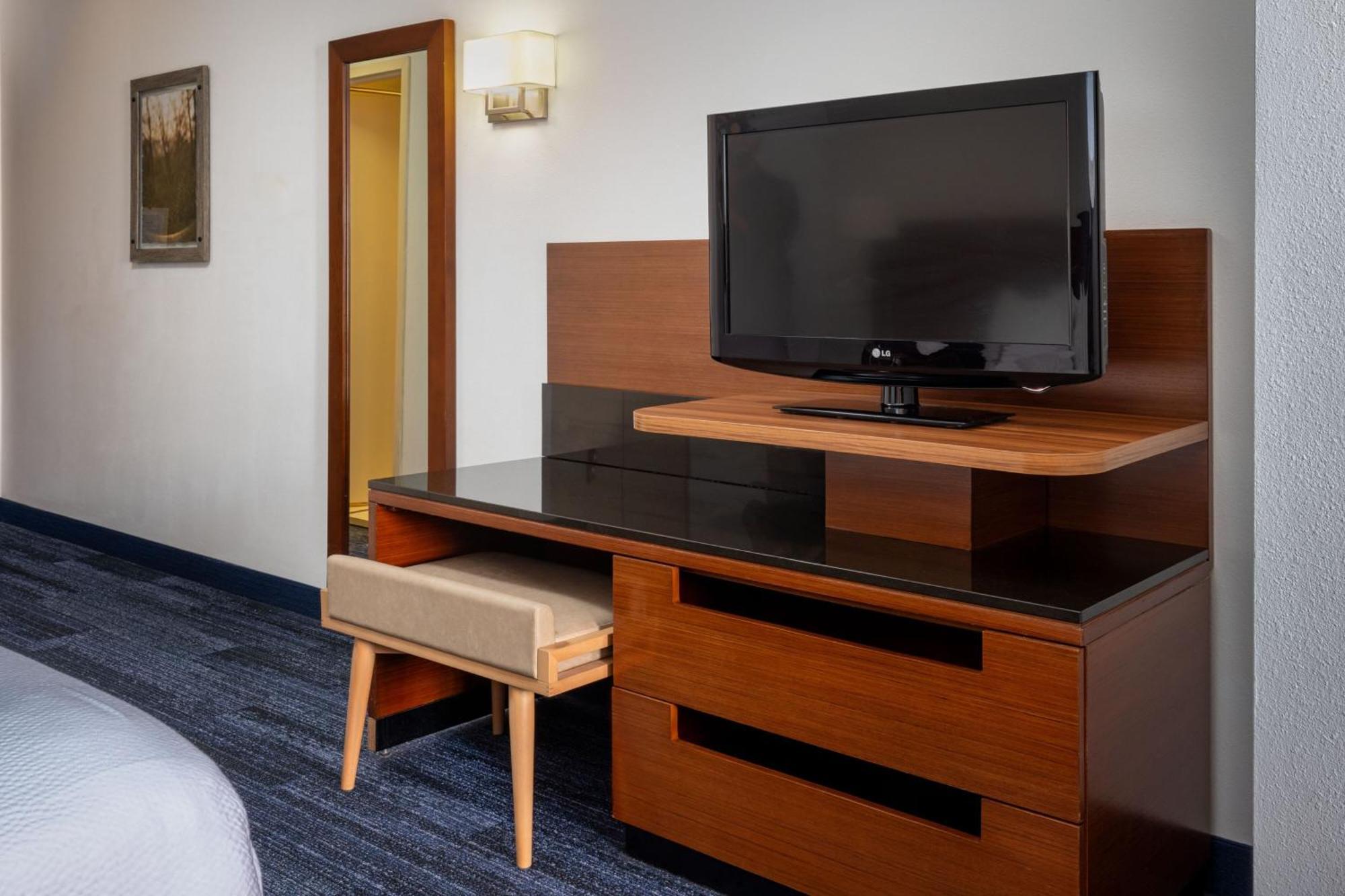 Fairfield Inn & Suites By Marriott Smithfield Exterior photo