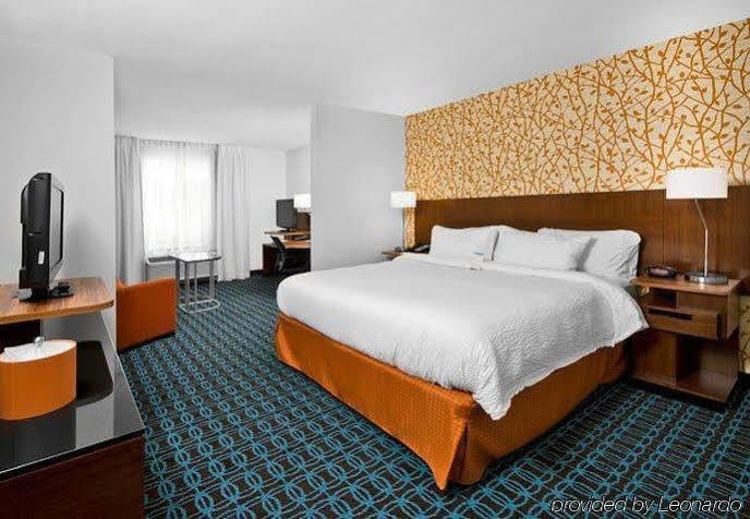 Fairfield Inn & Suites By Marriott Smithfield Exterior photo